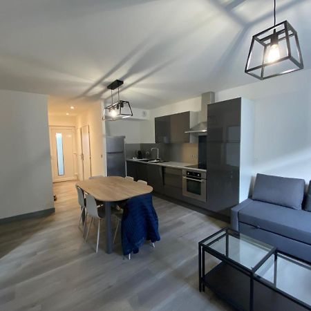 Residence Avec Un T3 Un T2 Et Un Studio En Centre Ville D Argelès-Gazost Exteriör bild