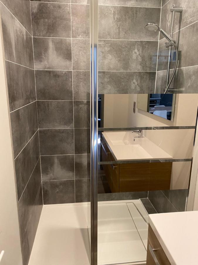 Residence Avec Un T3 Un T2 Et Un Studio En Centre Ville D Argelès-Gazost Exteriör bild
